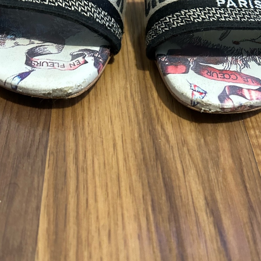 Dior Black and Cream Slide Sandals - Picture 4 of 10